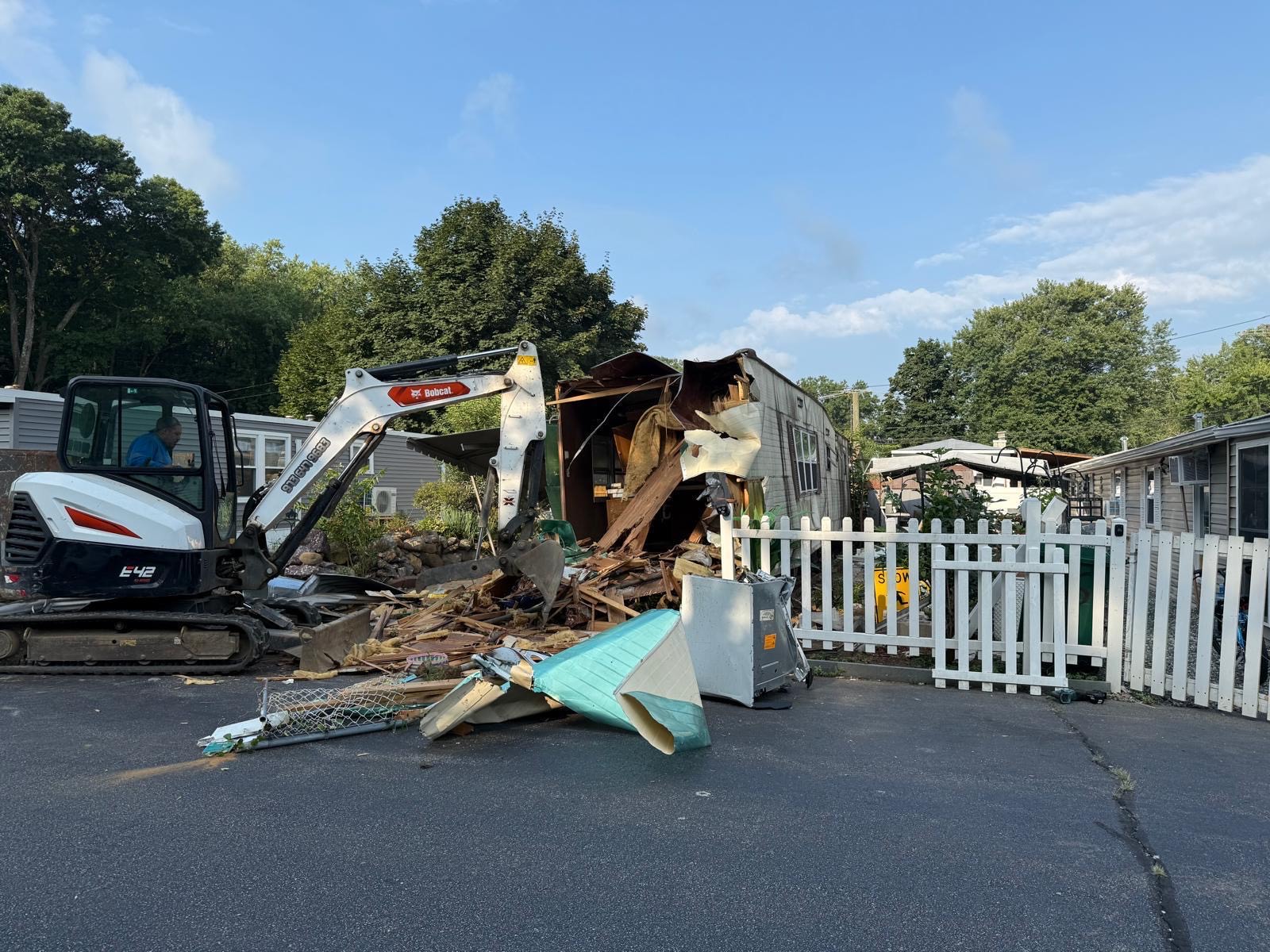 United Junk Removal & Demolition Services